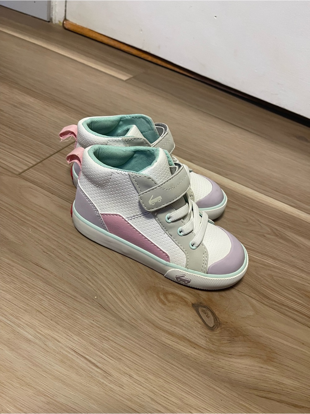 See Kai Run High-Top Sneakers - Lightweight Comfort Size 10.5 Toddlers